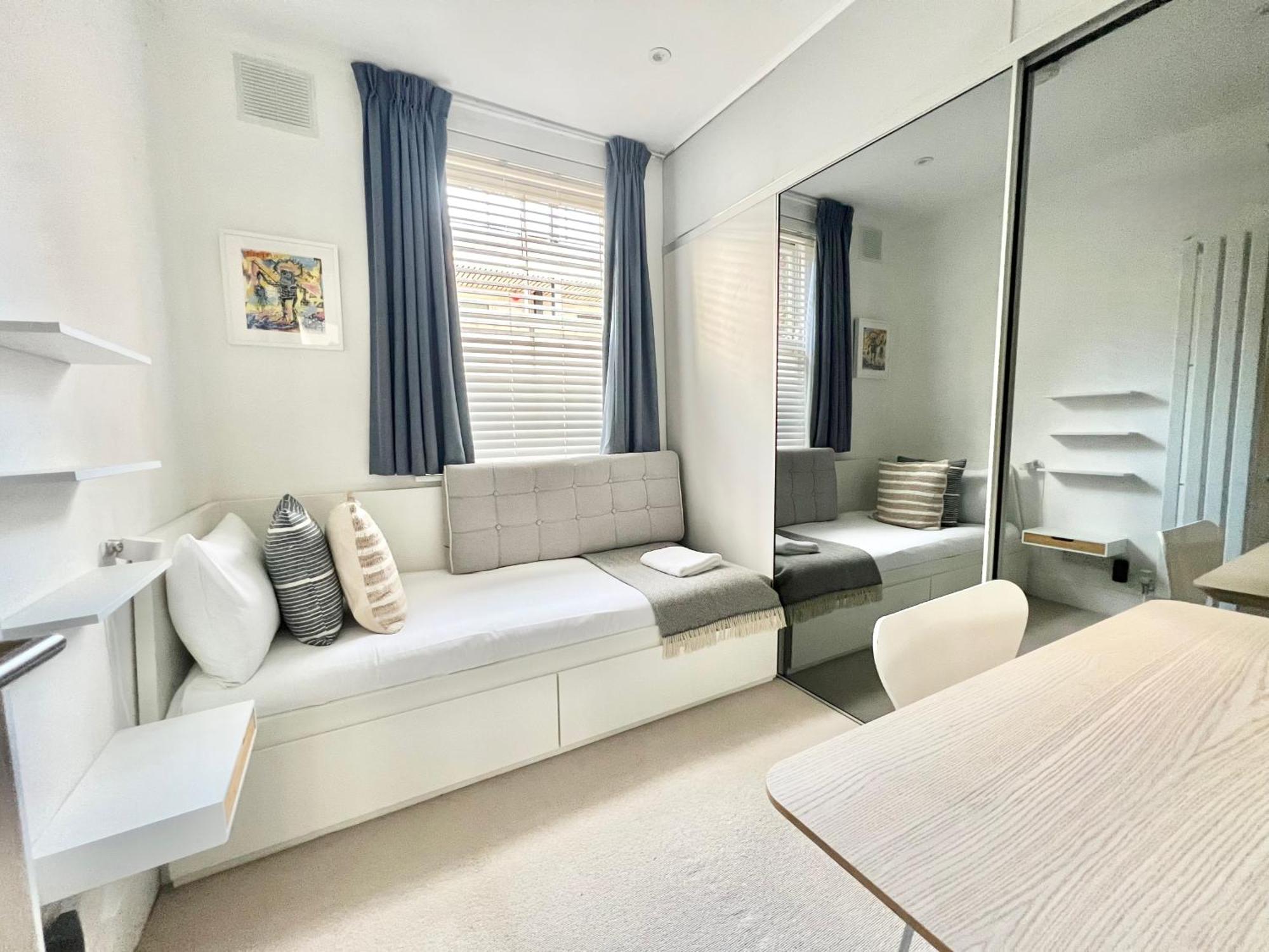 Stunning Flat 1 Min Bond Street Apartment